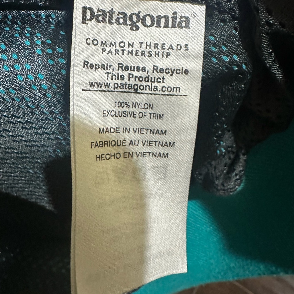 Patagonia Rare Teal “Baggies” Retro Look Windbreaker Jacket Large EUC! - Picture 12 of 13